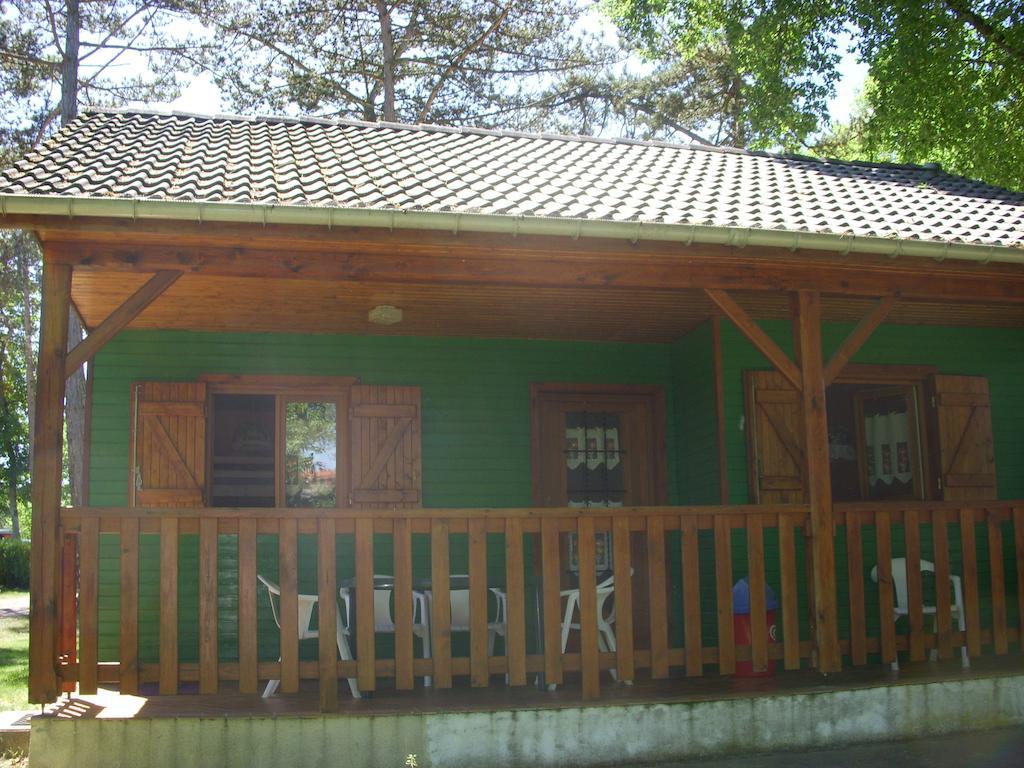 Camping De La Pelouse Jaulny Dış mekan fotoğraf
